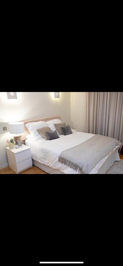 London Luxury 1 Bedroom Apartment Minutes Walk From Canary Wharf Exterior photo